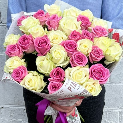 Букет "Розалита" из белых и розовых роз - заказать с доставкой в по Озерам